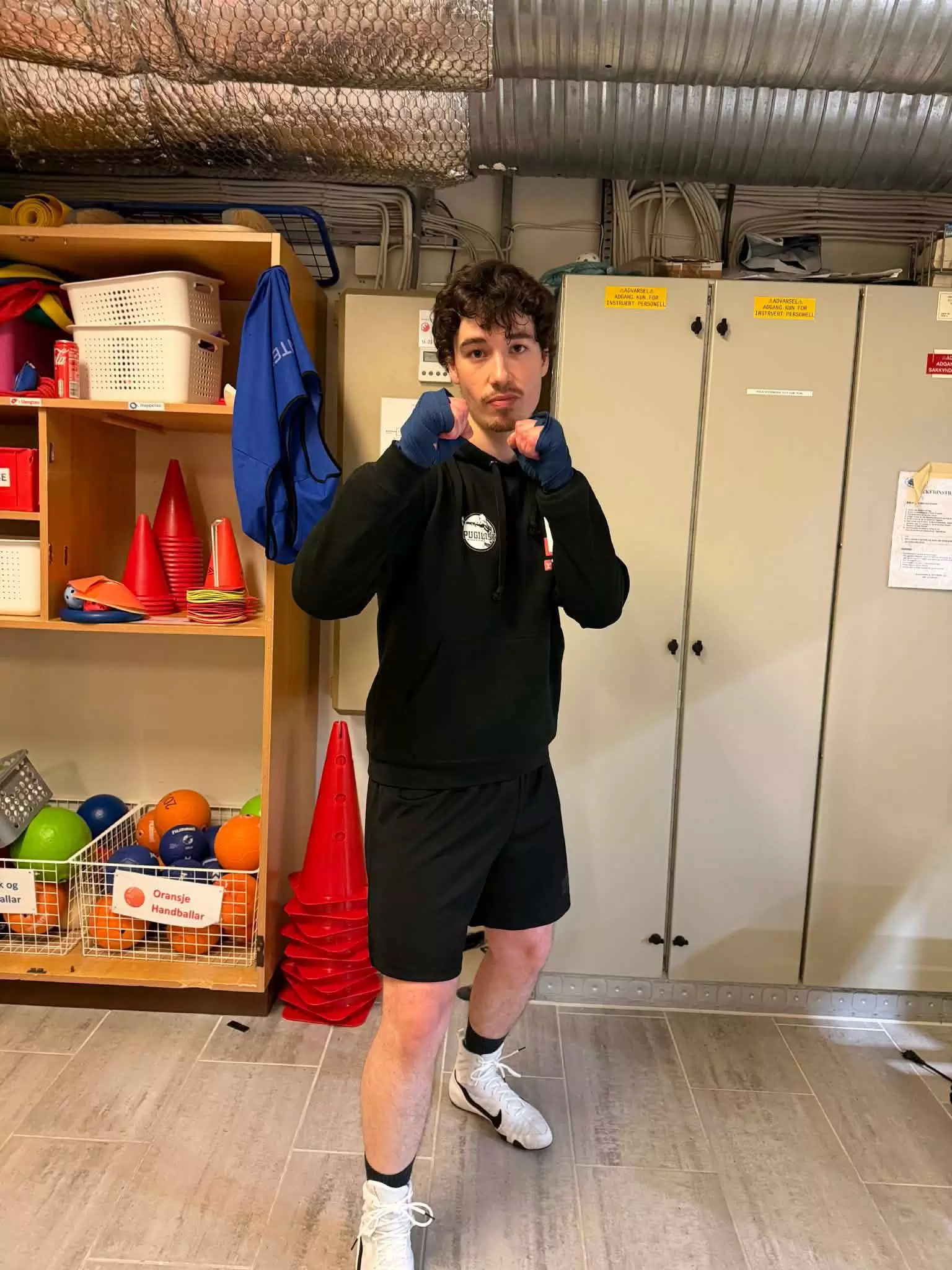 Kevin møtte hard motstand mot lokal bokser fra Stavanger